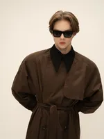 Коричневый тренч 