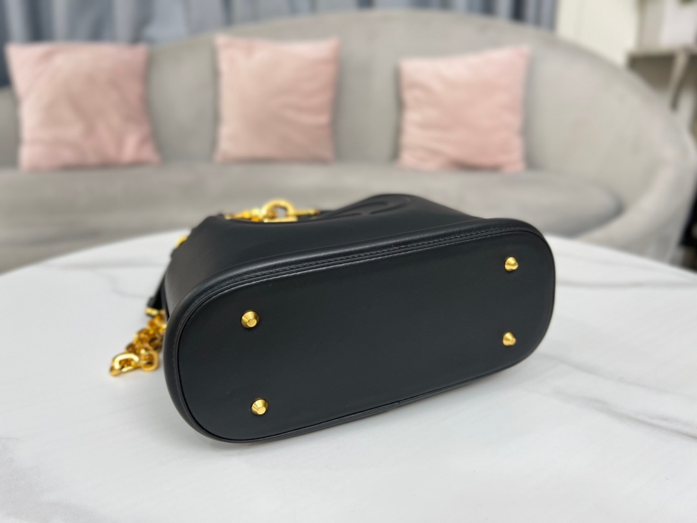 Christian Dior Medium C'est Dior Bag 24 cm