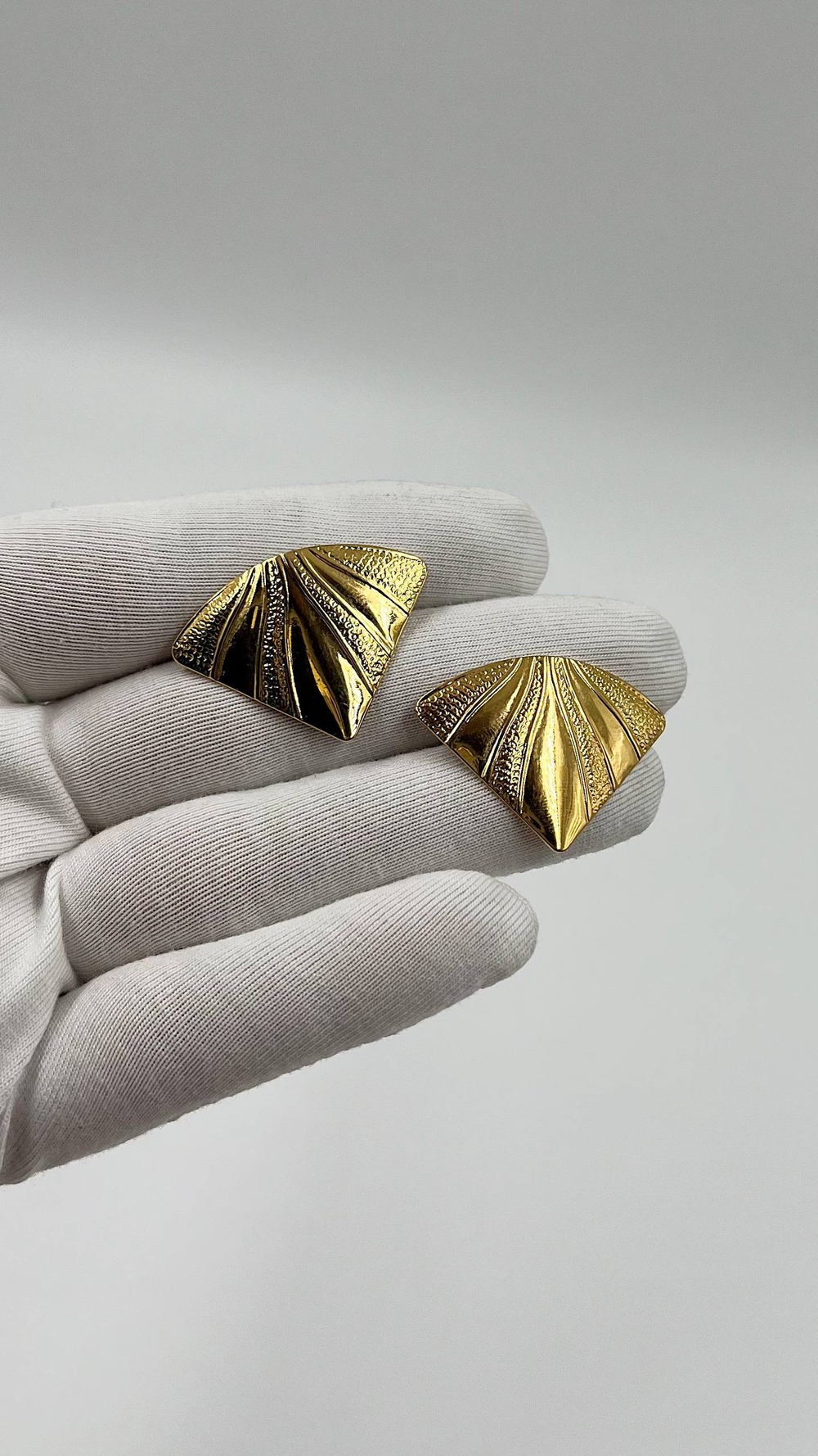 Серьги треугольные