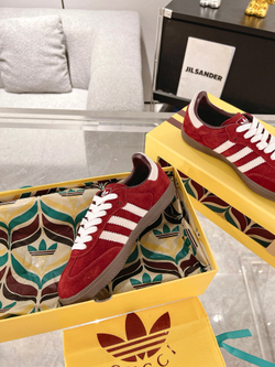 Gucci Adidas Gazelle Sneaker