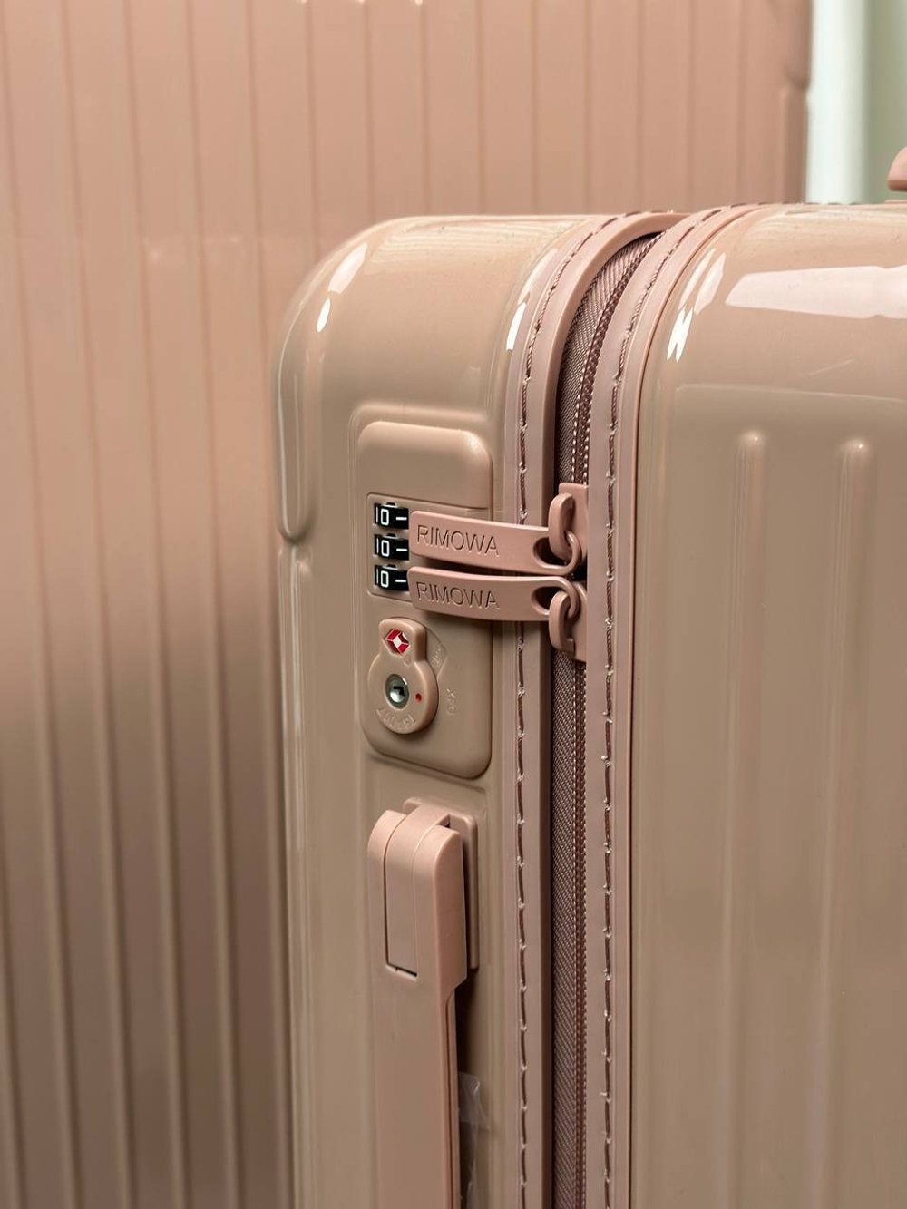 Чемодан Rimowa S