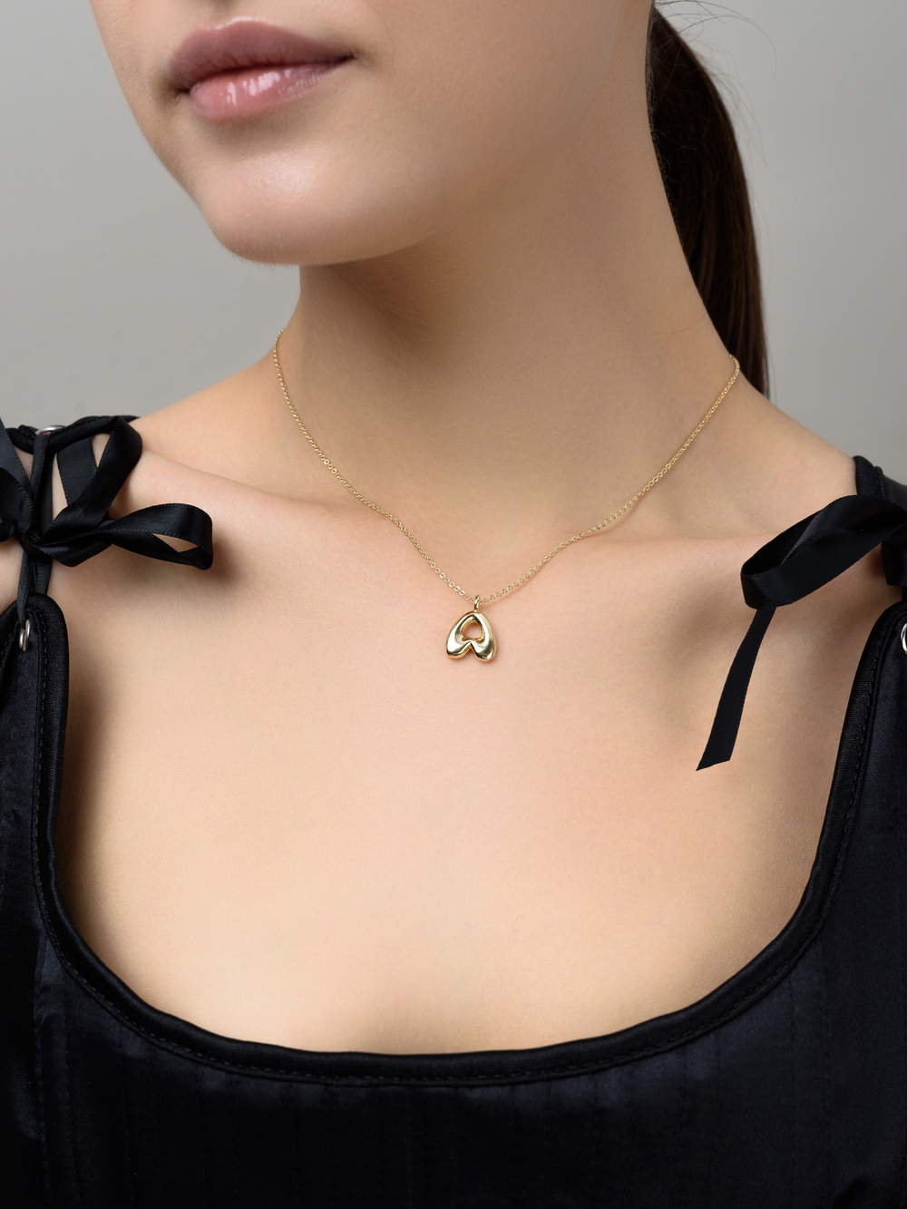 Колье с буквой А