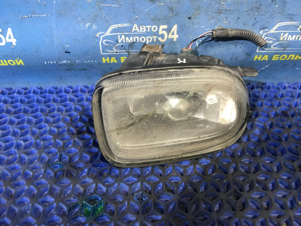Туманка правая NISSAN SUNNY 2001