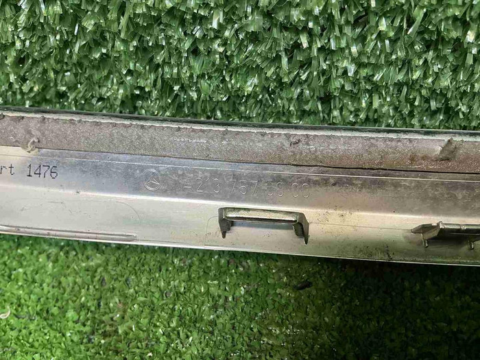 Молдинг крышки багажника Mercedes E W213 (16-21)