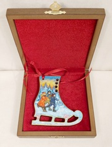 Сувенир "Фигурный конек" с росписью Палех в подарочном футляре