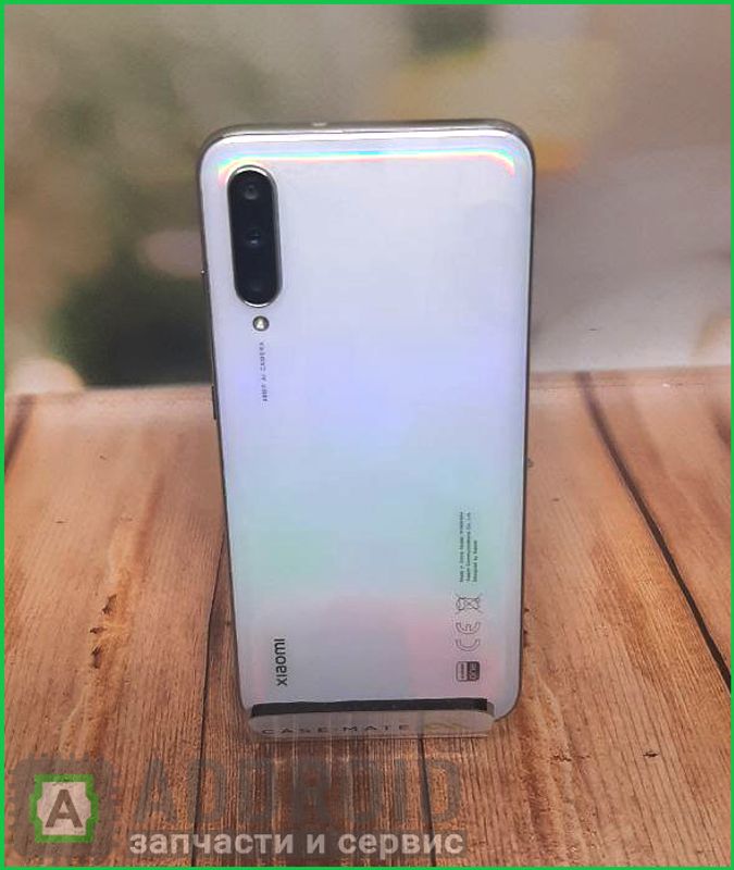 Смартфон Xiaomi Mi A3 4/64GB белый (Витринный)
