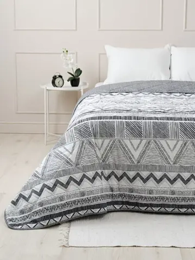 Покрывало на кровать 220х240 см