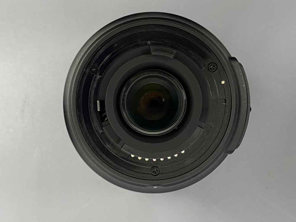 Объектив Nikon 18-105mm