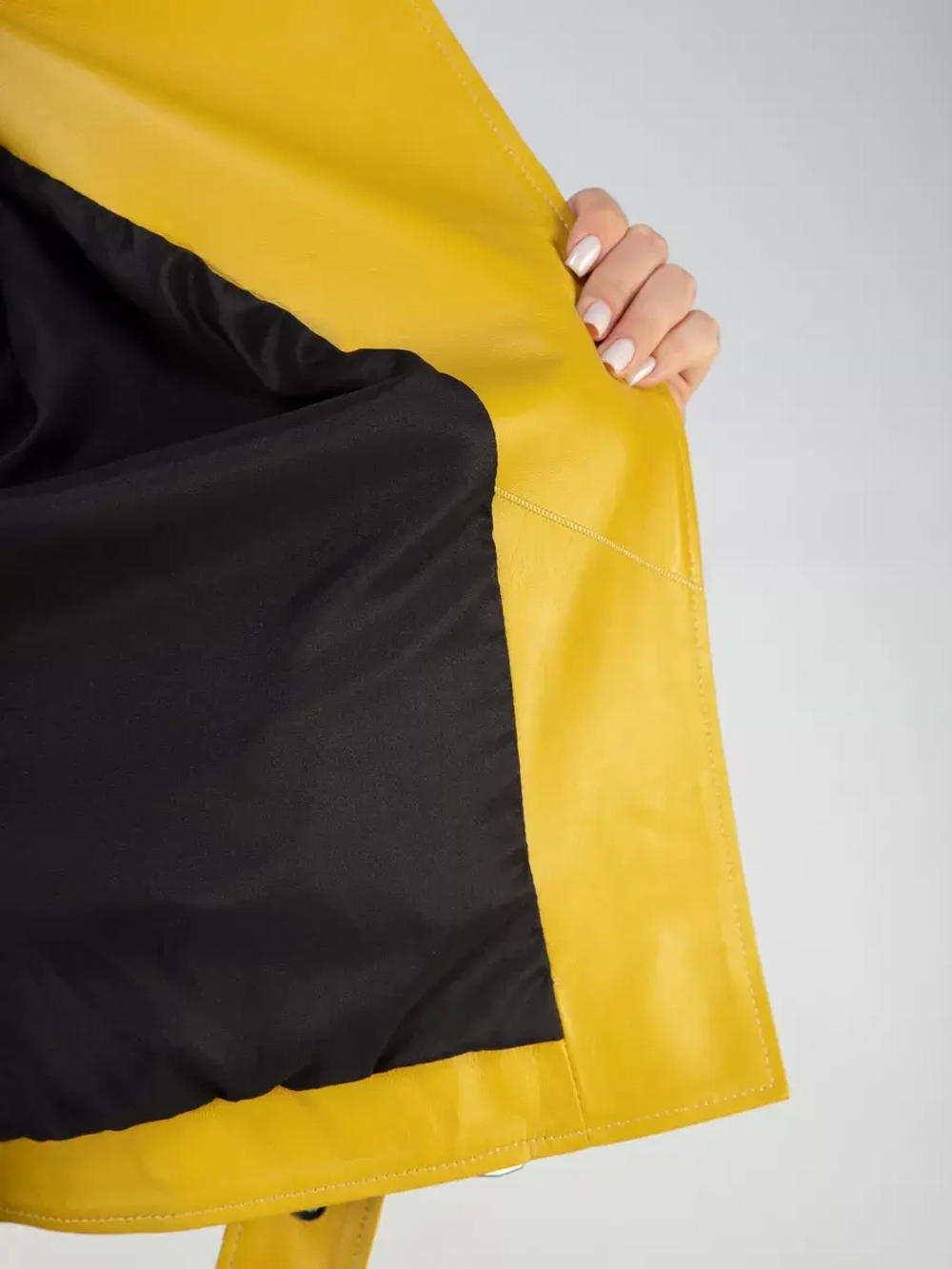 Кожаная куртка демисезонная косуха оверсайз