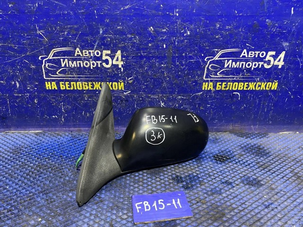 Зеркало левое NISSAN SUNNY 2000