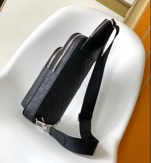 Сумка-слинг Louis Vuitton Avenue NM кожа Damier Infini