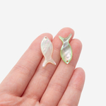 Бусина в форме рыбки из зеленого акрила с перламутром, 25*10мм