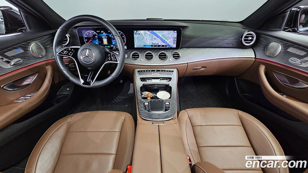 Mercedes-Benz E-Class W213 E350 4MATIC Avangarde (08.2022)
