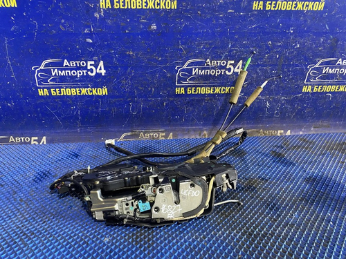 Замок двери передней правой TOYOTA CELSIOR 2000-2006