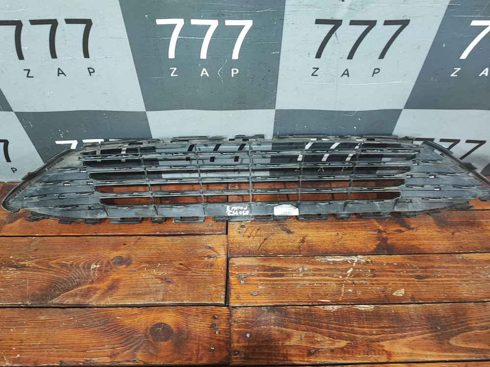 Решетка радиатора Ford Focus 3 14-19 Б/У Оригинал 1873307