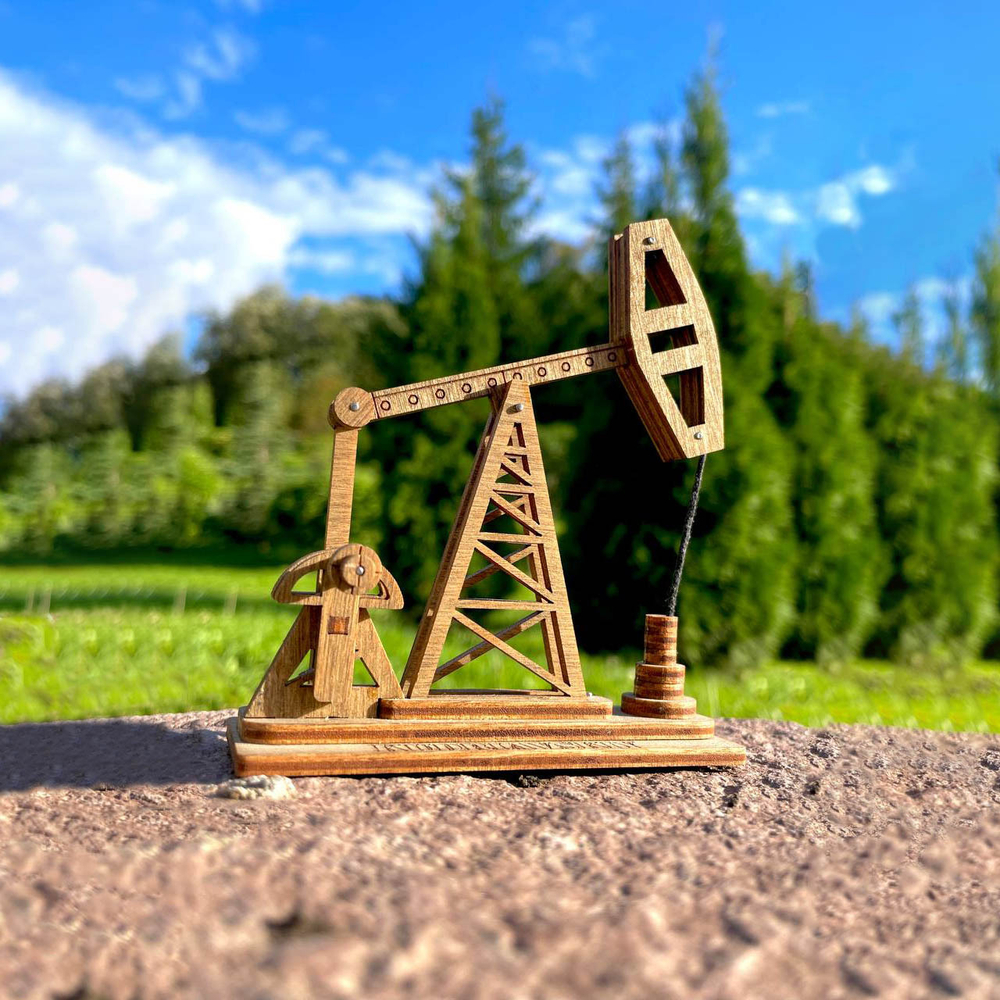 Деревянный механический конструктор декоративная Нефтяная качалка (KUDRIAVSKIY)