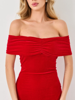 Платье со сборкой на груди