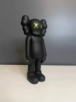 Статуэтка - Скульптура KAWS для интерьера и декора
