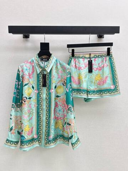 Костюм Versace