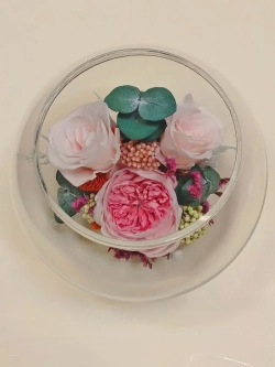 Натуральные пионы в стекле, вакуум