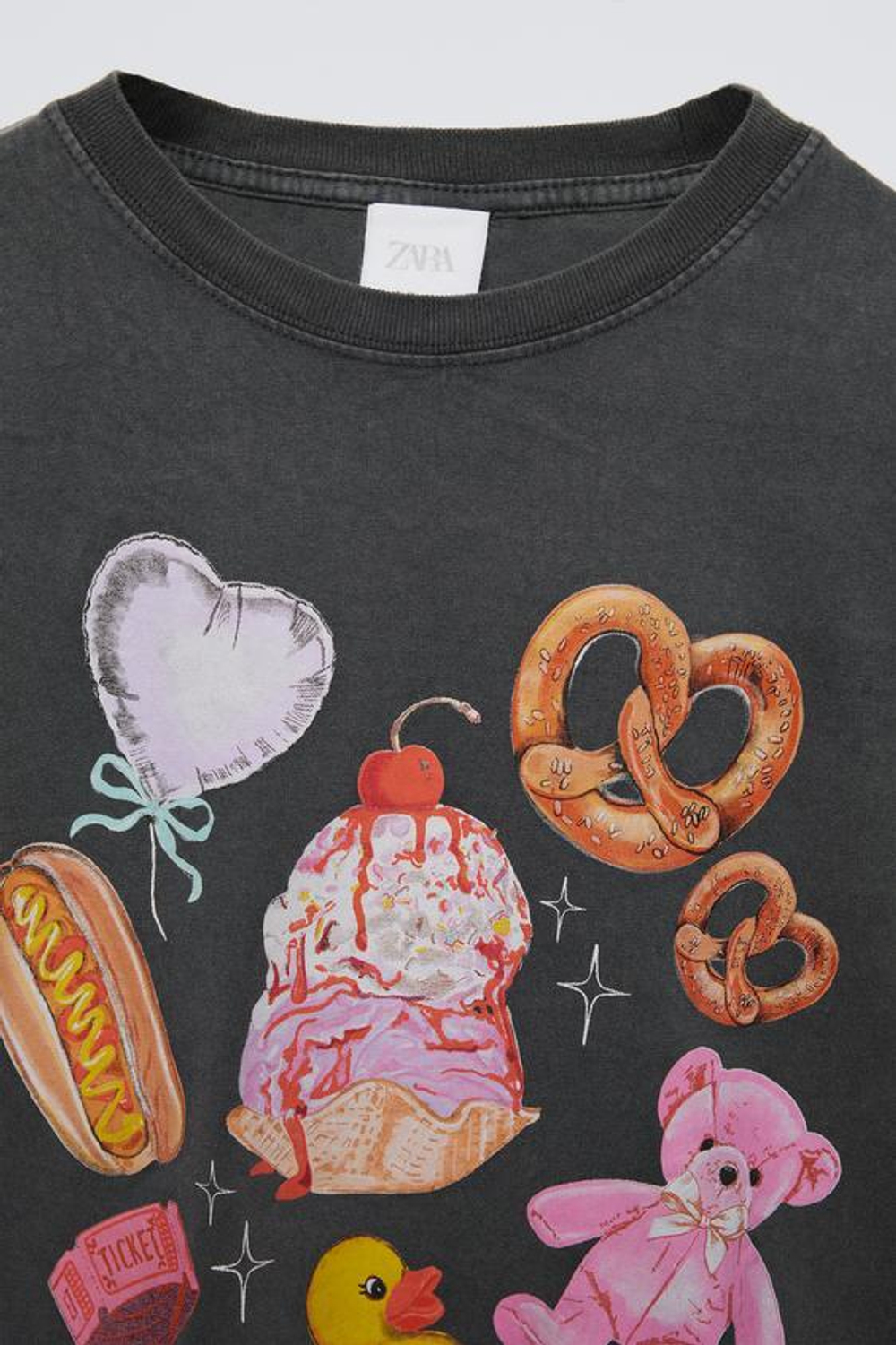 ZARA ФУТБОЛКА С ПРИНТОМ, АНТРАЦИТОВО-СЕРЫЙ