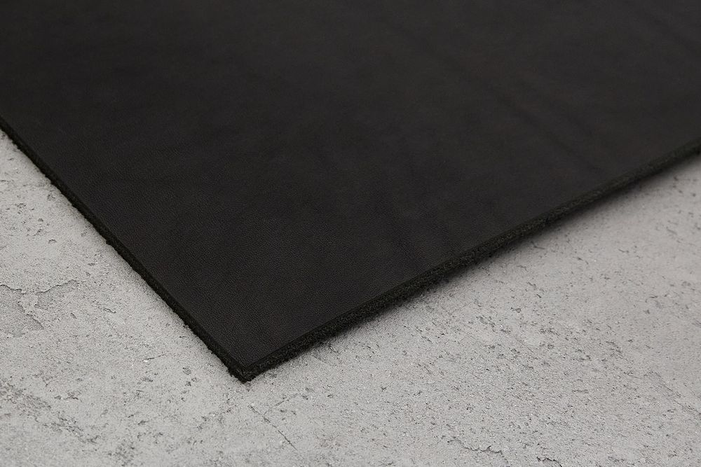 Кожа для ножен, чепрак 2,8-3,3мм