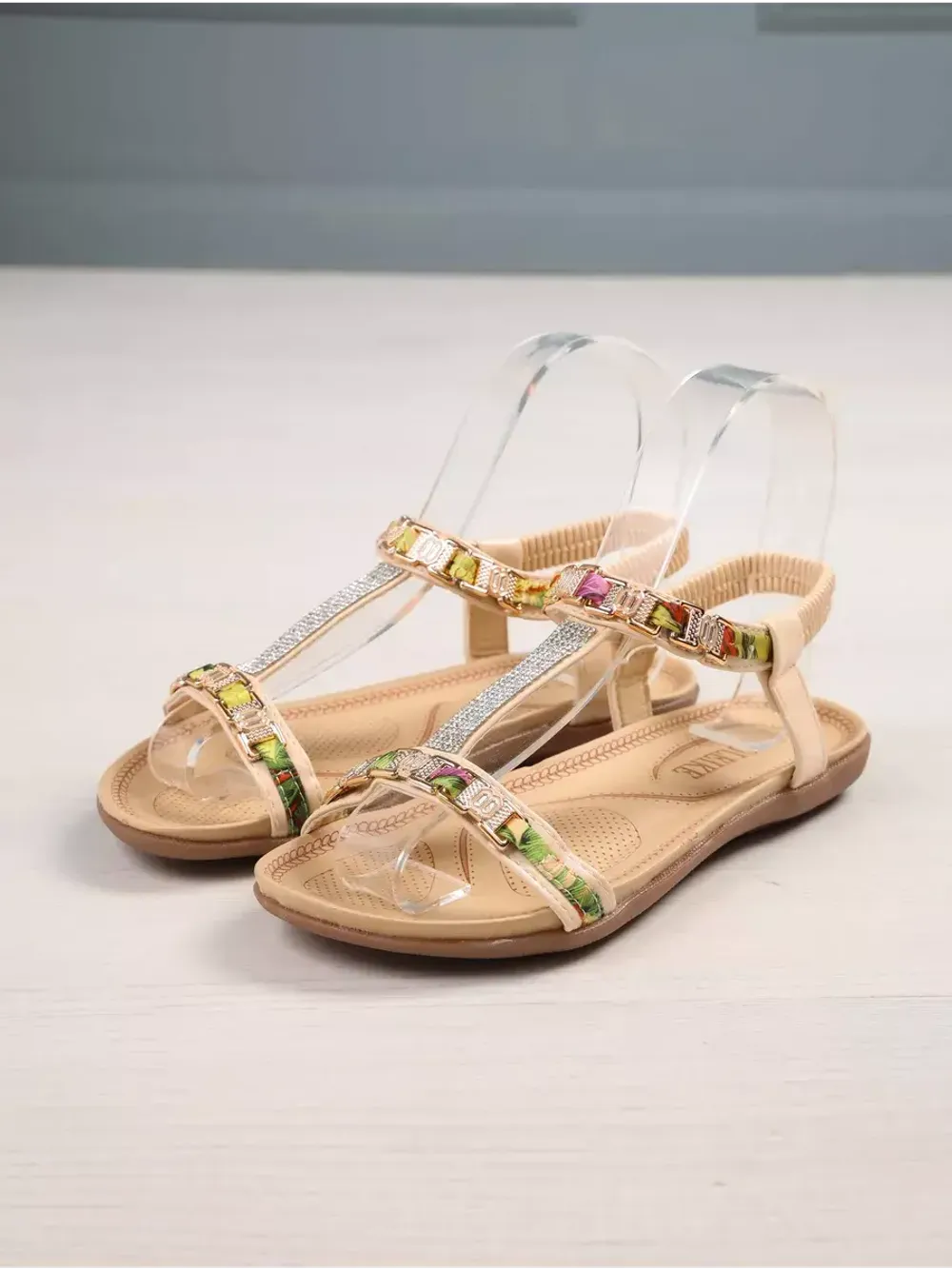 Сандалии летние