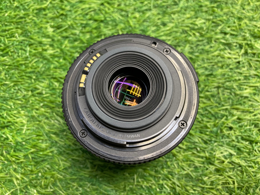 Canon 1000D kit 18-55 mm 3.5-5.6 II 4.900 кадров