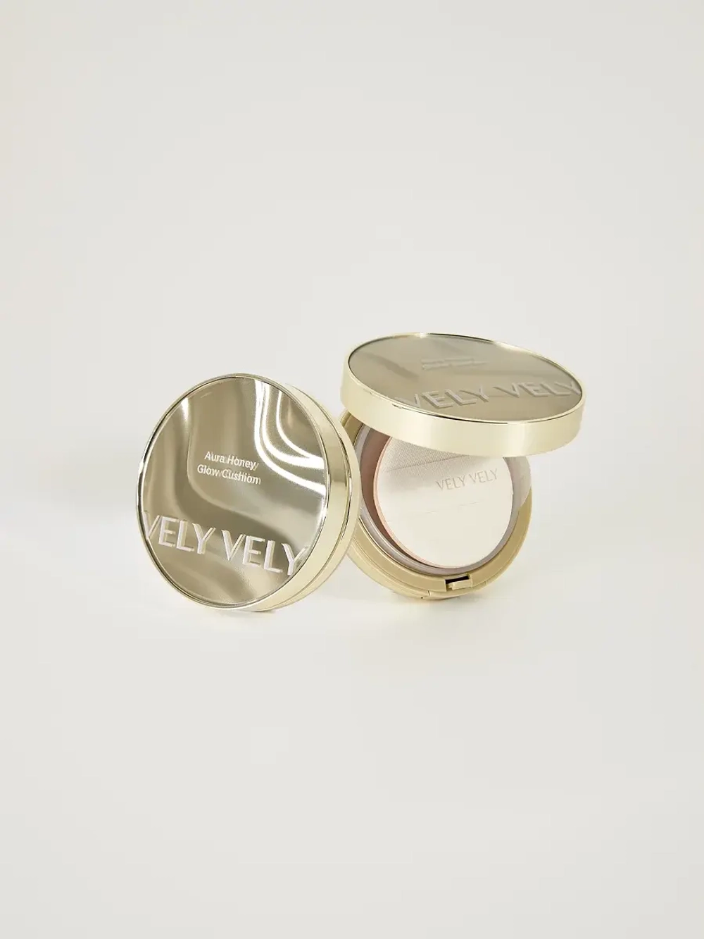 Vely Vely Тональная основа-кушон с рефилом СПФ 50+ РА+++ 23 натуральный Aura Honey Glow Cushion – Natural 15 гр