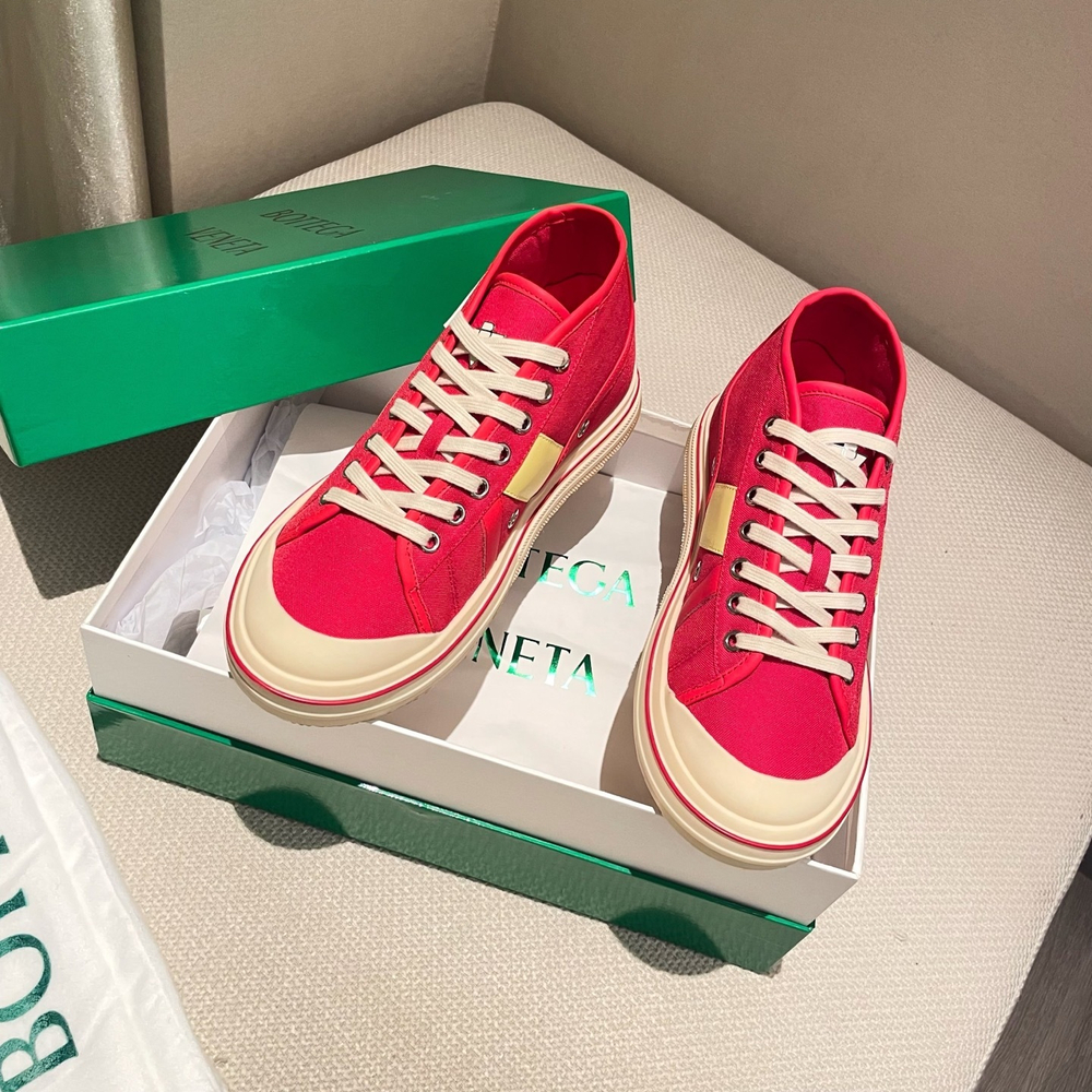 Bottega Veneta Sneaker (4 colors)