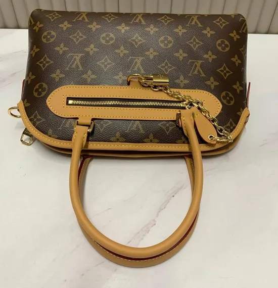 Сумка Louis Vuitton