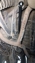 Распорка задняя нижняя сзади Jaecco J8 с полным приводом (ПОД ЗАКАЗ)