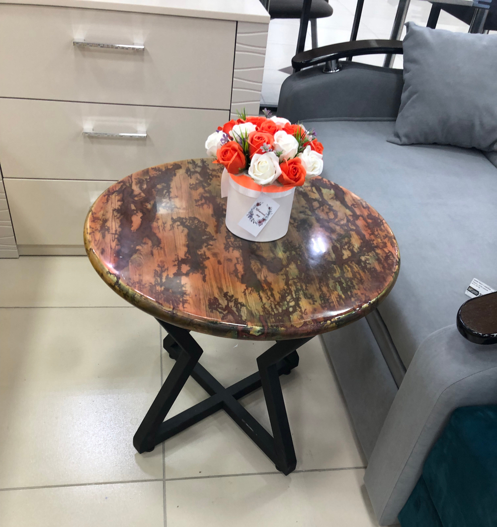 АКЦИЯ!!!Эксклюзивный журнальный стол из эпоксидной смолы и дерева , ручное выжигание