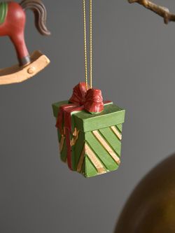 Набор ёлочных украшений Classic Christmas Charm из коллекции New Year Essential, 4 шт.