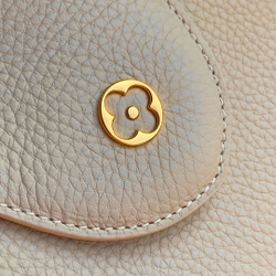 Louis Vuitton Capucines BB