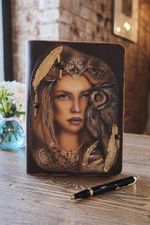 Чехол для карточек «Городские мотивы» красный