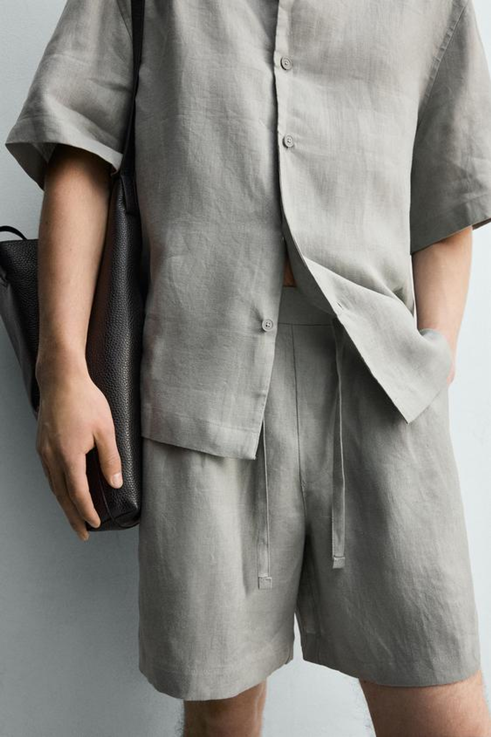ZARA ШОРТЫ RELAXED FIT ИЗ 100% ЛЬНА, СВЕТЛО-СЕРЫЙ
