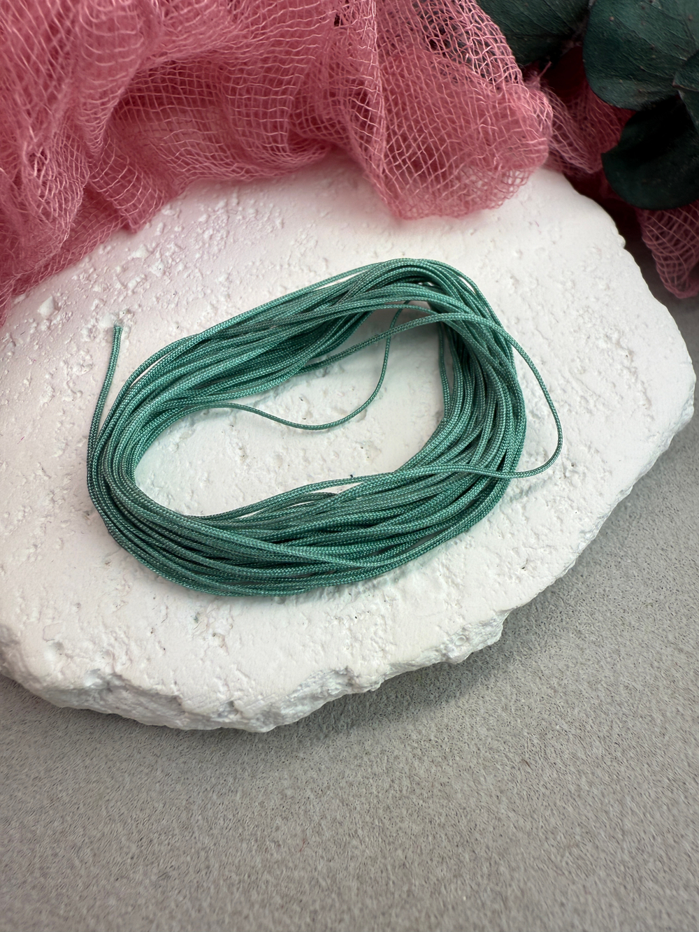 Шнур для плетения браслетов 0,6 мм, Винтажный ментол (5 м)