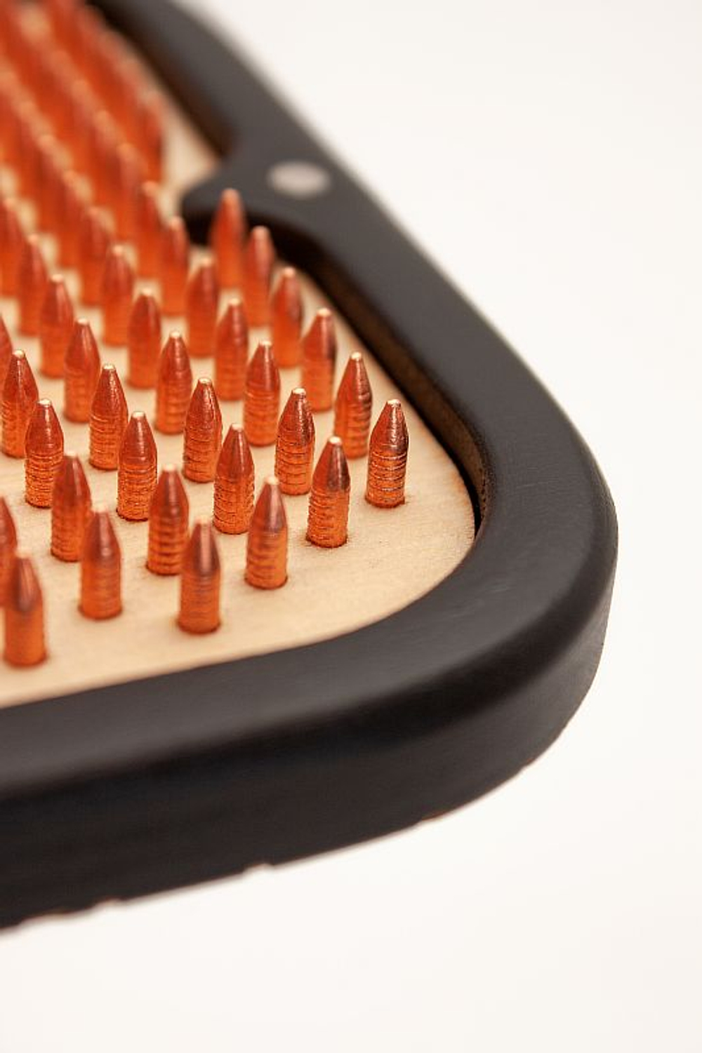 Доска садху Ом большой алюминиевые гвозди