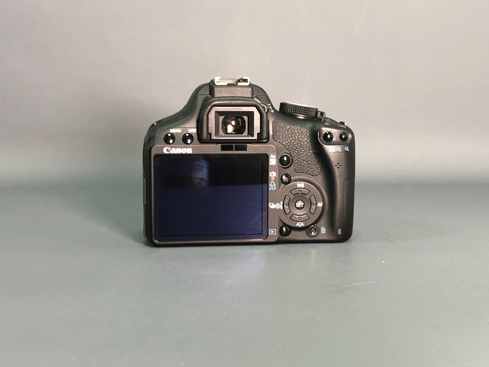 Canon EOS 500D 4.850 кадров