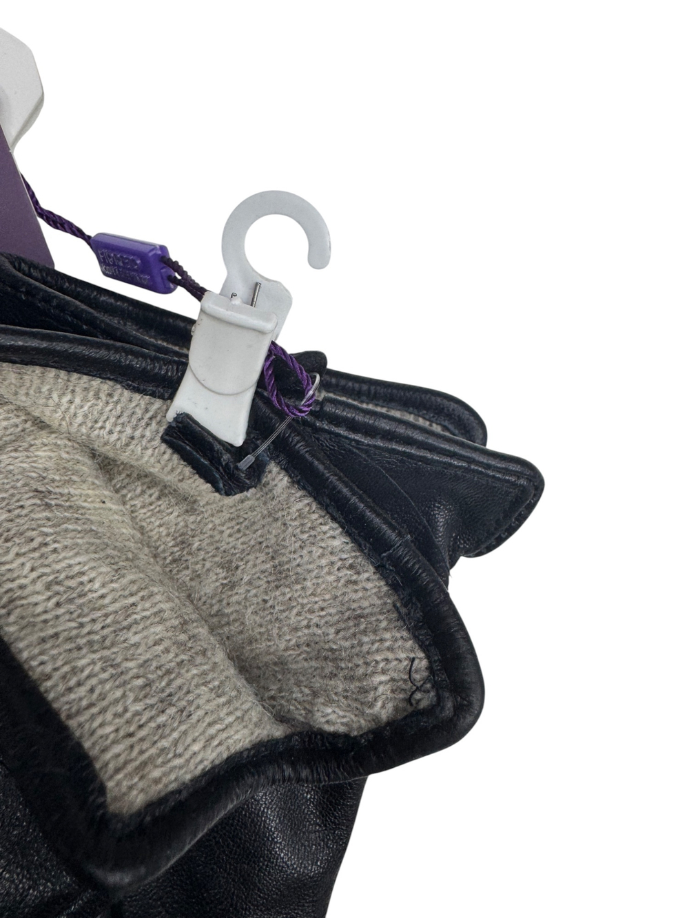 Перчатки. Женские. Материал верха: Кожаные. Подклад: Трикотаж-шерсть. Очень мягкие. 5 шт в упаковке.