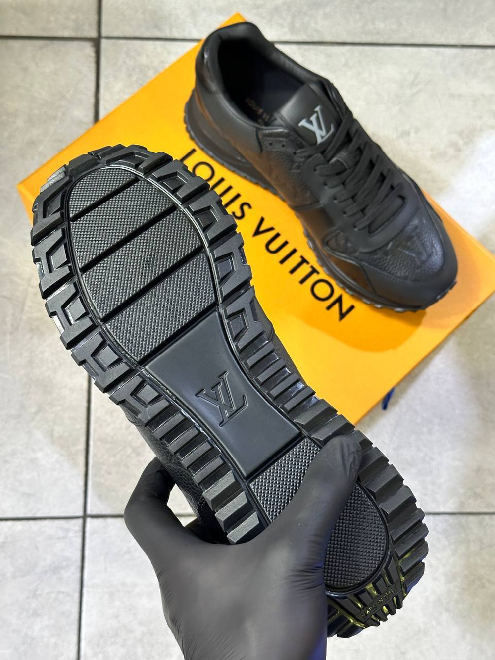 Кроссовки Louis Vuitton
