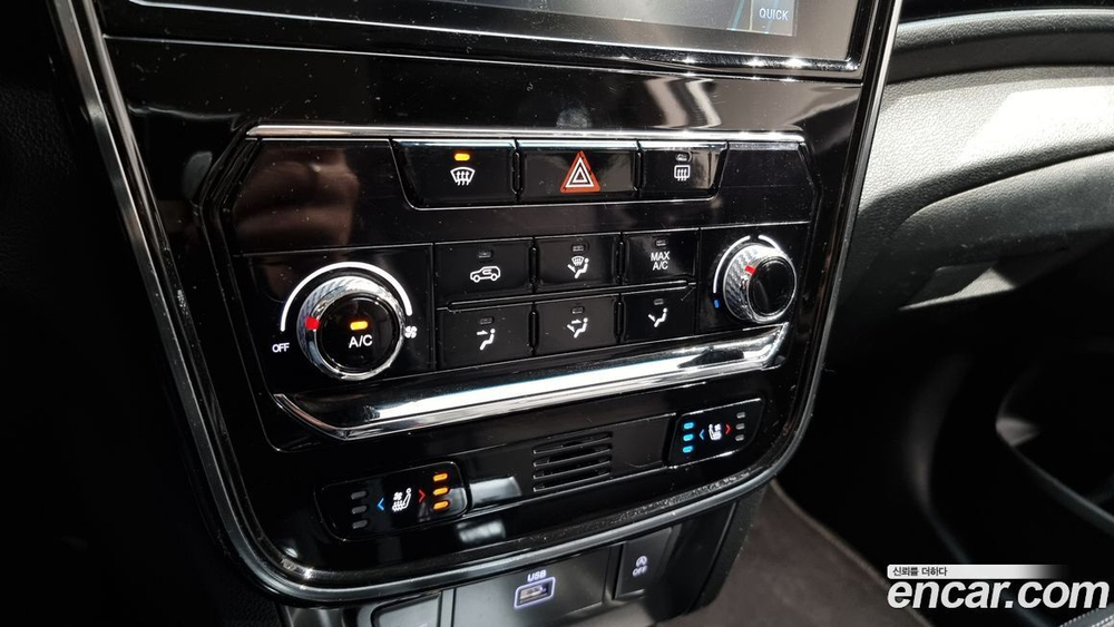 KG Mobility (Ssangyong) Very New Tivoli Бензин 1.5 2WD (01.2020)