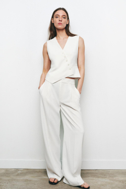 ZARA ЖИЛЕТ АСИММЕТРИЧНОГО КРОЯ — КОЛЛЕКЦИЯ ZW, ЭКРЮ