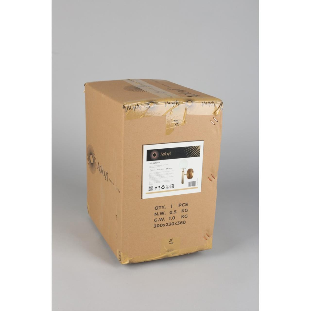 Настенный светильник Aployt Ewelina APL.621.01.01