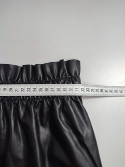 Юбка H&M "под кожу" 40 размер