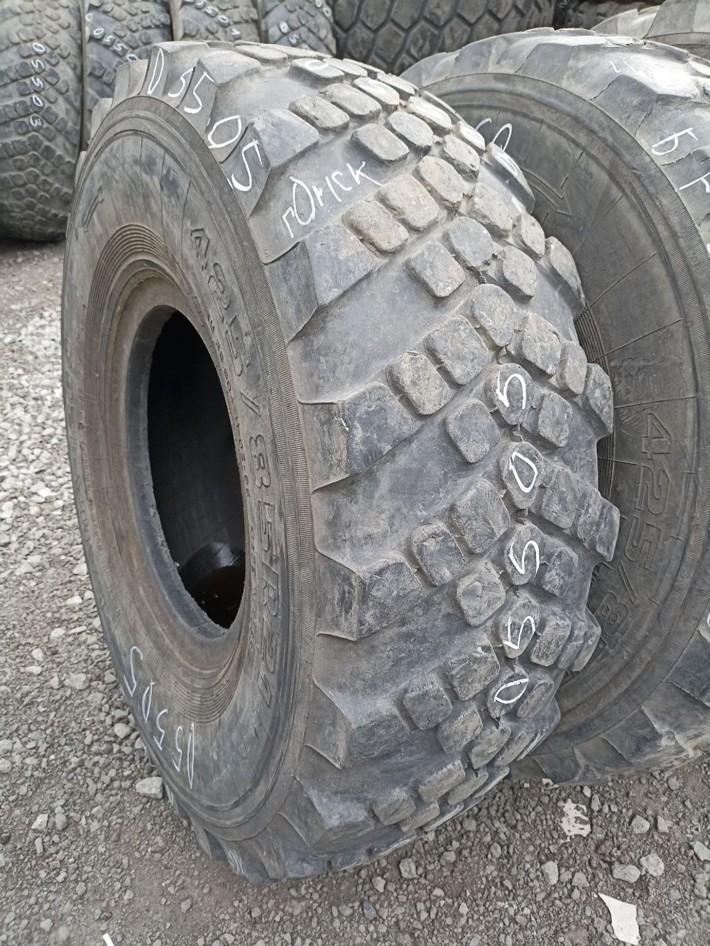425/85R21 Kama 1260 шина б/у