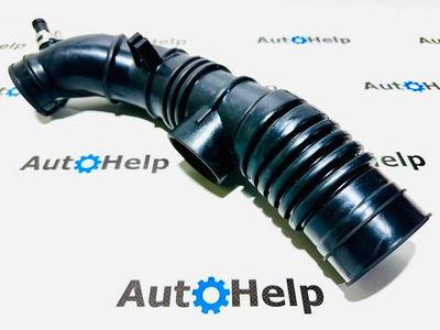 Патрубок воздушного фильтра 17881-64330 Toyota Town Ace Lite Ace Noah CR50 3CT