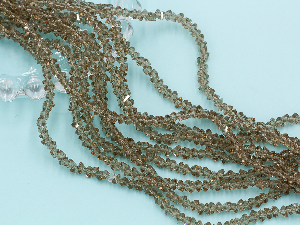 Нить бусин для украшений 4мм (ювелирное стекло)