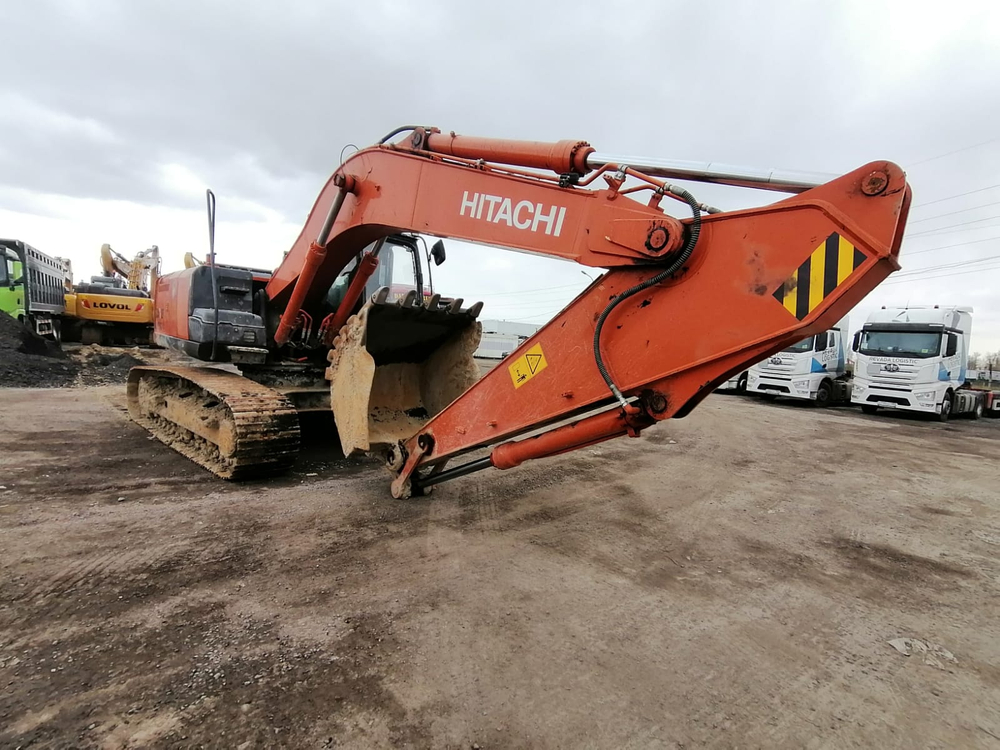 HITACHI ZX200 Экскаватор ZX200-5G (Дизельный, 6,4 л, 170 л.с., АТ)